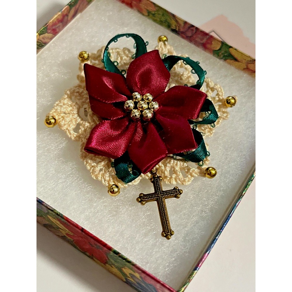 crochet flower pin hand made brooch‎ poinsettia cross religious artisan jewelry